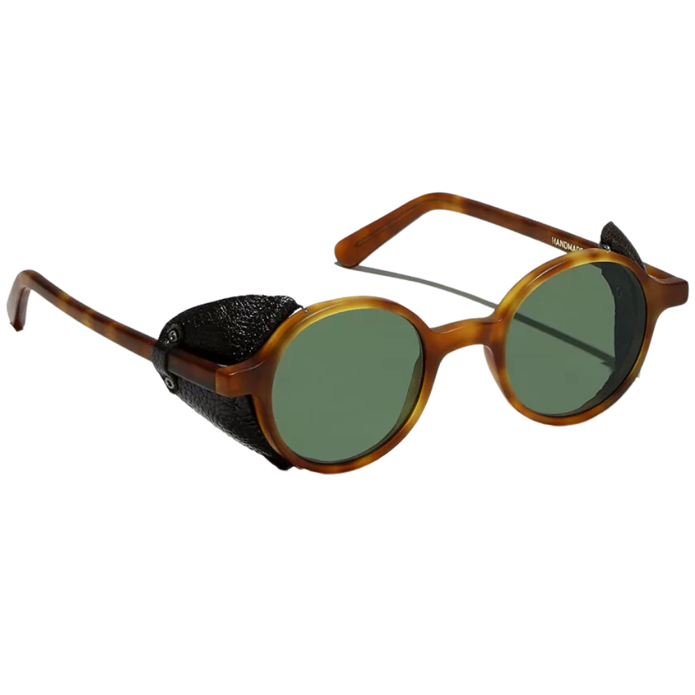 NETTES_DE_VUE_LGR_REUNION_Reunion_Flap_Chiaro_Matt_02_ECAILLE_MATTE_ECAILLE_OPTICAL_AIRLINES_OPTICIEN_PARIS_BATIGNOLLES